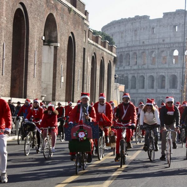 bicycle ride of the Santa Claus