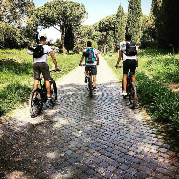 Tour in bici della via Appia Antica